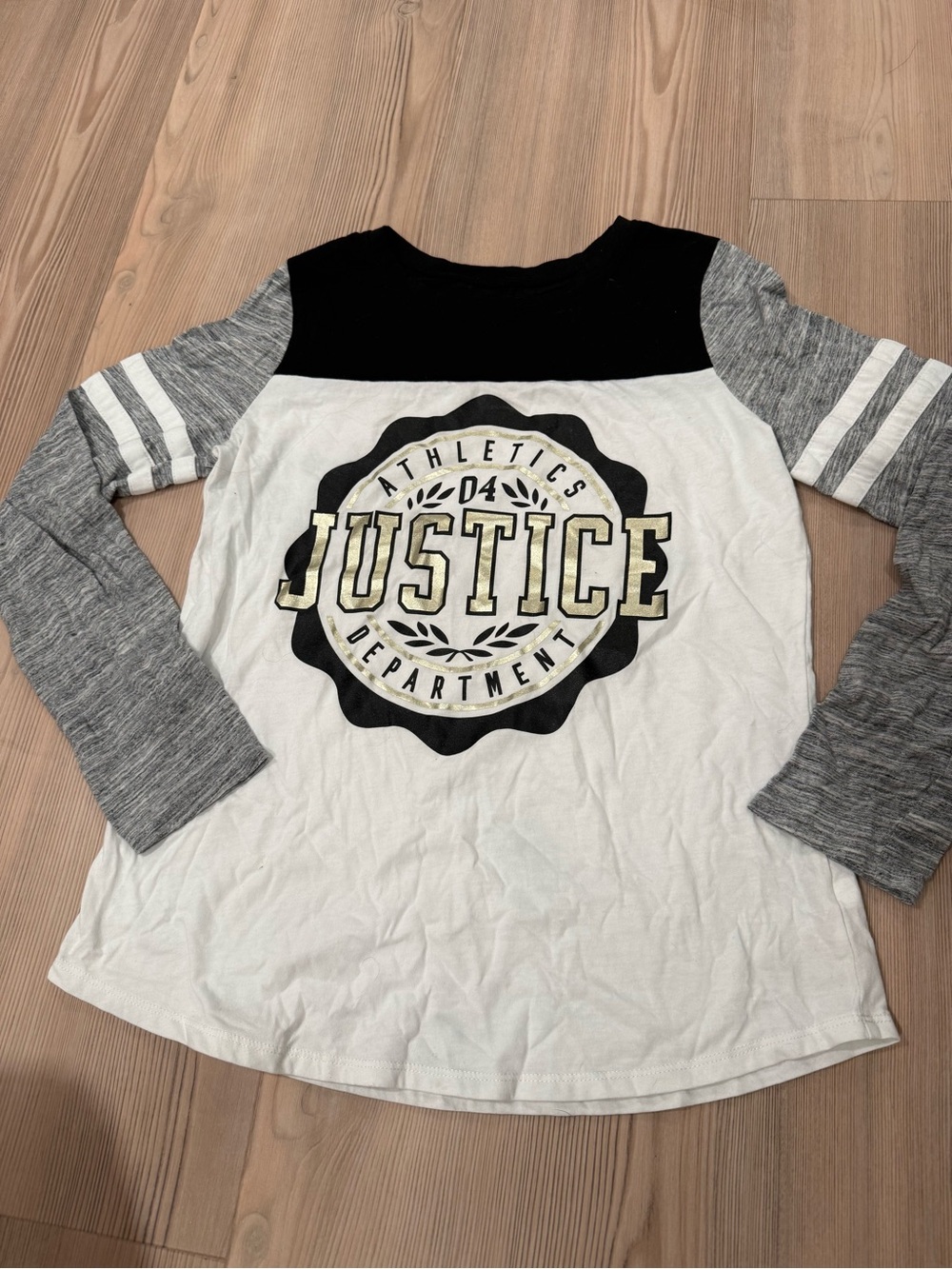 Justice Girls Black, White & Gray Long Sleeve Athletic Graphic Tee